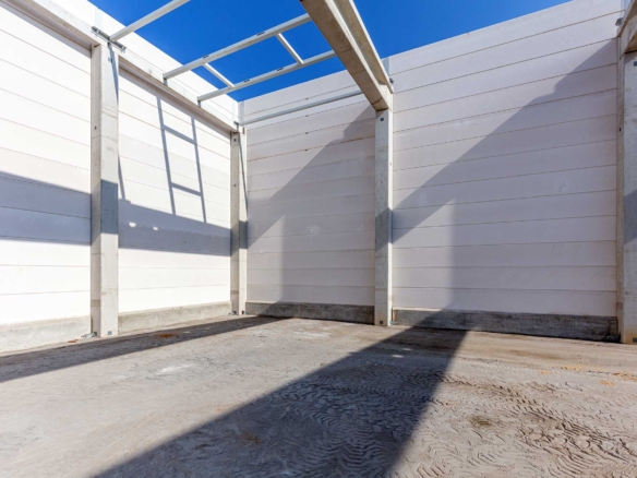 Bulk Warehouse